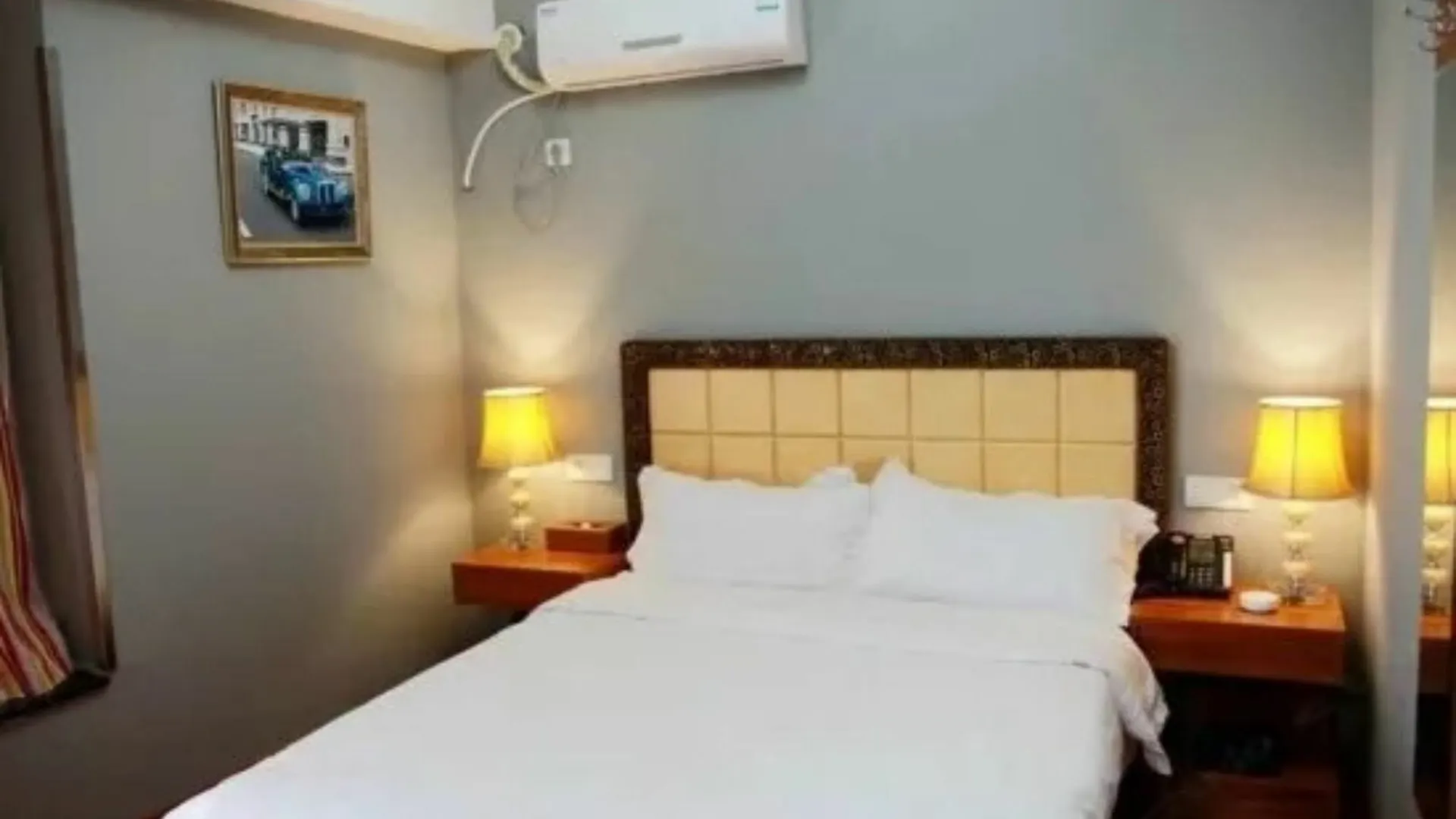 Luoyang Feronia Hotel الصين